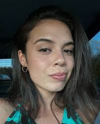 Hannah Eli's Instagram, Twitter & Facebook