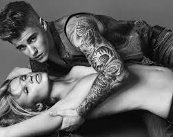 Atemporal pero moderno, clásico a la vez que provocador. Radar Justin Bieber Strips Down To His Briefs For Calvin Klein