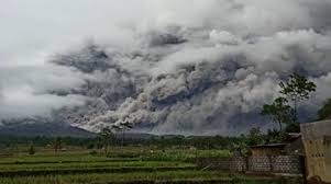 Adalah peristiwa erupsi gunung semeru di kabupaten lumajang jawa timur.dari tahun ketahun. R8oakafmyamplm