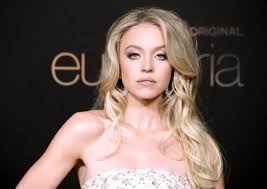She and beau jonathan davino have been dating since 2018. Sydney Sweeney Is Engaged To Jonathan Davino