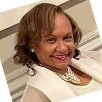 Lisa Beauvais's Instagram, Twitter & Facebook