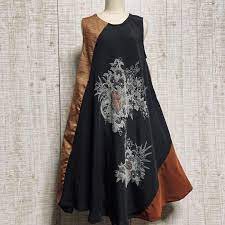 メルカリ ふみ 大きな花柄絵羽織 紬 色無地テントラインワンピースｍ ｌ2着 ひざ丈ワンピース 16 500 中古や未使用のフリマ 色無地 着物リフォーム ワンピース