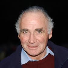 King's friend, former equerry, died after getting stuck between wall and bed