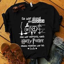 Womens harry potter boyfriend fit t shirt wireframe hogwarts official. Official Es War Einmal Ein Madchen Das War Verruckt Nach Harry Potter Shirt Hoodie Tank Top And Sweater