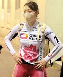 3月16日〜18日別府競輪での#最強女王 はどっちだ!？#児玉碧衣 vs #高木真備00:00 タイトル00:14 高木真備予選01:39 高木真備準決勝03:03 児玉碧衣予選04. ç«¶è¼ª å‡½é¤¨ï½‡ï½‹ï½†ã§å…çŽ‰ç¢§è¡£ãŒã¾ã•ã‹ã®äºˆé¸æ•—é€€ ã‚·ãƒ§ãƒƒã‚¯ ã§ã‚‚ å¹ã£åˆ‡ã‚ŒãŸ ç«¶é¦¬ ãƒ¬ãƒ¼ã‚¹ ãƒ‡ã‚¤ãƒªãƒ¼ã‚¹ãƒãƒ¼ãƒ„ Online