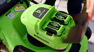 60V 21" Cordless Battery Self-Propelled Mower W/ (2) 5Ah Battery And 6A  Rapid Charger