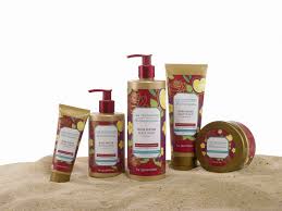 Salah satu merk lulur badan yang paling bagus dari sariayu yang disukai banyak orang adalah putih langsat body scrub. Manjakan Diri Dengan Penjagaan Badan Guardian Les Tentations Mediterraneennes Baru Wanista Com