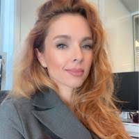 600+ perfiles de «Anna»