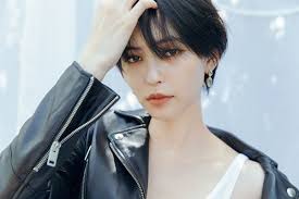 読むだけで美人になれそう 比留川游のオンナっぽい生き方が素敵すぎる trill トリル 黒髪メイク ショートヘア ハンサムショート