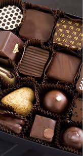 Imagem Descoberto Por Julie Descubra E Salve Suas Proprias Imagens E Videos No We Heart It Chocolate Chocolate Shop Chocolate Delight