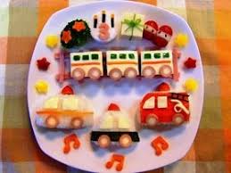 誕生日 幼児食プレート 電車 働く車 by 耕ちゃんママ レシピ 2歳 誕生日 料理 誕生日 メニュー 誕生日パーティーメニュー