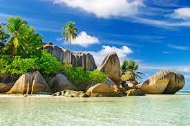 Gelegen aan de zuidkust van ikaria en wordt beschouwd als het meest pittoreske strand van het eiland, zoals de naam welsprekend getuigt. Strande Auf La Digue Seychellen Franks Travelbox