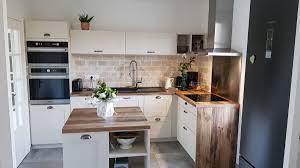 Pour redonner un coup de frais à une cuisine rustique ou démodée les internautes qu ils soient blogueurs ou non ne manquent pas d idées. Renovation Cuisine Avant Et Apres 4 Relooking Etonnants Blog Schmidt