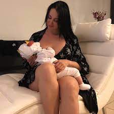 Paola Mayfield Mom-Shamed by Morons Over Breastfeeding Pic - The Hollywood  Gossip