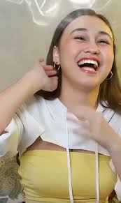 Carren Eistrup guesting sa isang FM Radio...