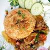 Ayam fillet,iris tipis supaya mudah matang • nasi putih • cabe rawit merah • bawang putih • bawang merah • kecap asin, kecap ikan,kecap manis • garam atau royco. 1