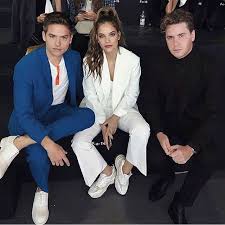 Psg'nin süperstarı neymar, tüm geceyi victoria secret mankenlerinden barbara palvin ile birlikte geçirdi. Instagram Da Dylan Thomas Sprouse Source Dylan And Barbara At Boss Fashion Show Via Dylanandbarbara Dylansprouse Barbarapalvin Boss