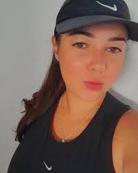 Michelle Manzoni (@michellemanzonisa) · Caraguatatuba, SP