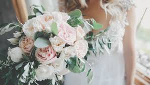 Wunderschöne blumensträuße zum hochzeitstag finden sie bei myglobalflowers unter anlässe. Ihr Spezialist Fur Besondere Hochzeitsdekoration In Munchen