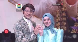 Penampilan baru lesti kejora ada yang baru dari pedangdut muda, lesti kejora. 10 Penampilan Baru Lesty Kejora Pakai Behel