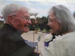 Lori Pullen's Instagram, Twitter & Facebook