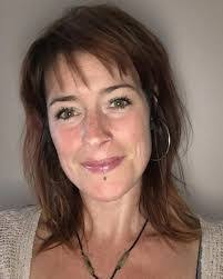 Carla Waters's Instagram, Twitter & Facebook