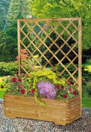 Während blumenkübel aus holz oder kunststoff nach einiger zeit verwittern und ausgetauscht werden müssen, erstrahlen die metall pflanzkübel saison für saison im makellosen design. Blumenkasten Mit Rankgitter 60x134x48 Cm Lagerhaus