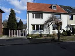 Für einen jungen erwachsenen ist die eigene wohnung in der regel der erste große schritt in die. 5 Zimmer Wohnung Zu Vermieten 41751 Viersen Dulken Mapio Net