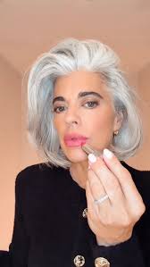 Taking my workday makeup to night with just a lipstick 🔥 makeup