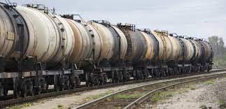 Tank cars help mitigate the effect of accidents. Tank Car Debate Rolls On Occupational Health Safety