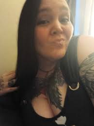 Flora Poole's Instagram, Twitter & Facebook