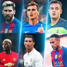 One of our favorite sports of all times. The 10 Football Players With The Most Trophies Howtheyplay