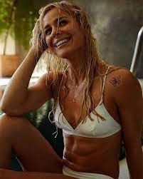 May 23, 2021 · den danske svømmer var tredjehurtigst, da der blev svømmet finale i 50 meter butterfly søndag aften. Pernille Blume My Mind Is A Happy Place Thanks For Making This Day Fun Photo Petra Kleis Hair And Make Up Ayoeness Styling Agnesbuch For Magazine Euroman Dk Managementmh Euroman Facebook