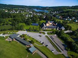 Close to the sorpesee, only about 10 minutes from our apartment hotel, the golf club golf am haus amecke. Golf Am Haus Amecke Sundern Albrecht Golf Fuhrer