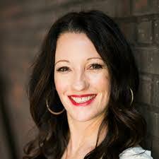 Renee Suzanne's Instagram, Twitter & Facebook