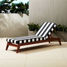 Black And White Striped Outdoor Chair Cushions Shop Filaki Black And White Striped Chaise Lounge Classic Yet Surprising Minimalist Yet Modern Patio Furniture Modern Outdoor Furniture Cheap Patio Furniture