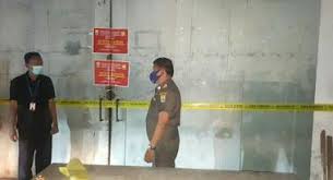 30 desember 20154 januari 2016tinggalkan komentar. Pt Ajs Disegel Satpol Pp Lalu Bagaimana Gaji Karyawan Fakta Jabar