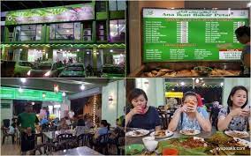 Hidden behind istana negara along jalan bellamy is an array of ikan bakar stalls next to each other forming a medan ikan bakar. Ky Eats Ana Ikan Bakar Petai Shah Alam Best Food Network