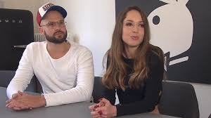 Помимо двух титулов на чемпионатах мира по прыжкам на лыжах с трамплина юлиана является обладательницей золотой медали чемпионата мира по лыжным видам спорта среди юниоров. Skispringerin Juliane Seyfarth Zeigt Sich Nackt Im Playboy