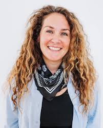 Vicky Karanikola's Instagram, Twitter & Facebook