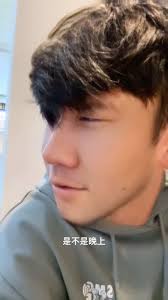 每天起床的煩惱～ 覺得自己, #帥到沒朋友, #愚人節快樂