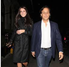 Elizabeth hurley confirmed the passing of her ex steve bing, who reportedly fell to his death from his los angeles, calif. Arun Nayar Kim Johnson Arun Nayar And Kim Johnson Photos Arun Nayar Out To Dinner In London Zimbio