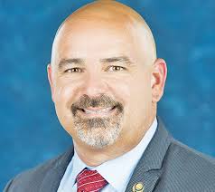 Below is the verbiage to go along with the pictures of Chief Pratt and Dir.  Ozzie Diaz