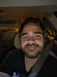 Randy Vickers's Instagram, Twitter & Facebook