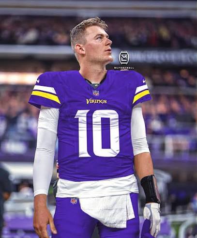 SHOULD THE #VIKINGS TRADE FOR #49ERS PRO BOWL QUARTERBACK MAC JONES…? Jones  is 27 years old and a former first-round pick; Mac was a Pro Bowler in  2021. Minnesota needs stability at