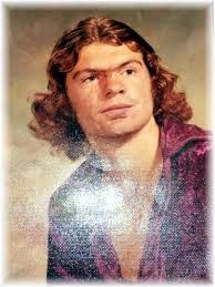 Chris Lewallen's Instagram, Twitter & Facebook