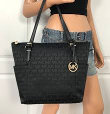 Michael Kors Black And Brown Purse Nwt Michael Kors Black Signature Jet Set Item Top Zip Tote Handbag Bag 248 00 Michaelkors Shoulderbag Michael Kors Handbags Michael Kors Michael Kors Bag