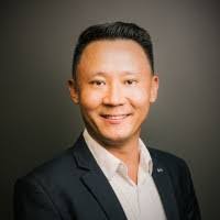 Chris Guo's Instagram, Twitter & Facebook