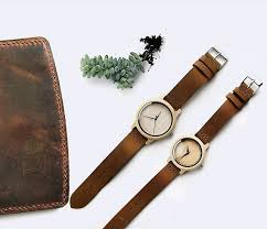 Orion Ve Lepus Ciftler Icin Ahsap Kol Saati Modelleri Adini Yildizlardan Malzemesini Dogadan Aldi Roarcraft Leather Leather Watch Accessories
