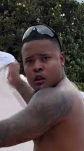 Nah hawaii winds are different 😭😭 #larobenz #funny #lilversachi #hil...